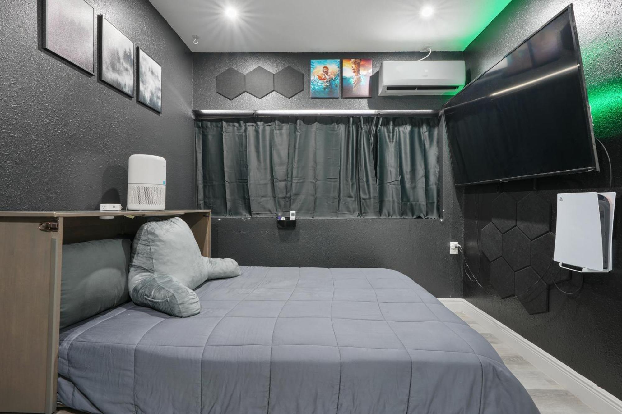 Modern Suite A Creator'S Dream Тампа Экстерьер фото